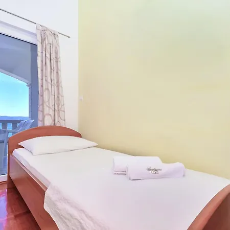 Apartman Liki *